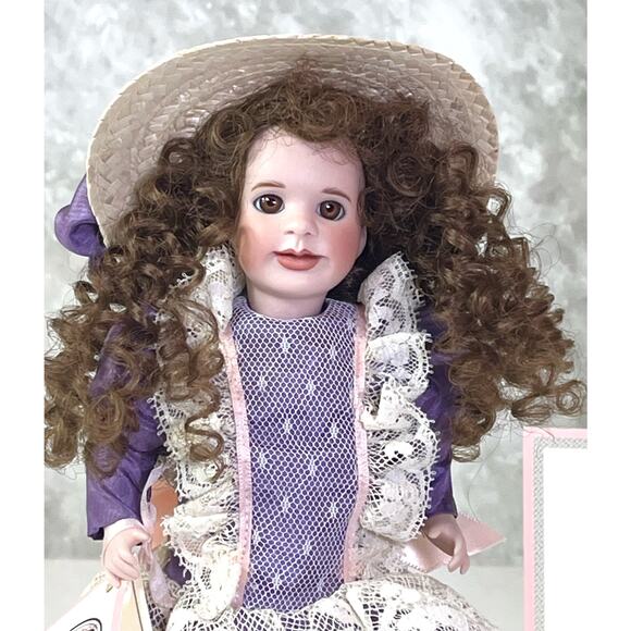 VTG Wendy Lawton Easter Parade PORCELAIN DOLL 9" Melodies & Memories LE #176/250 - Picture 2 of 13